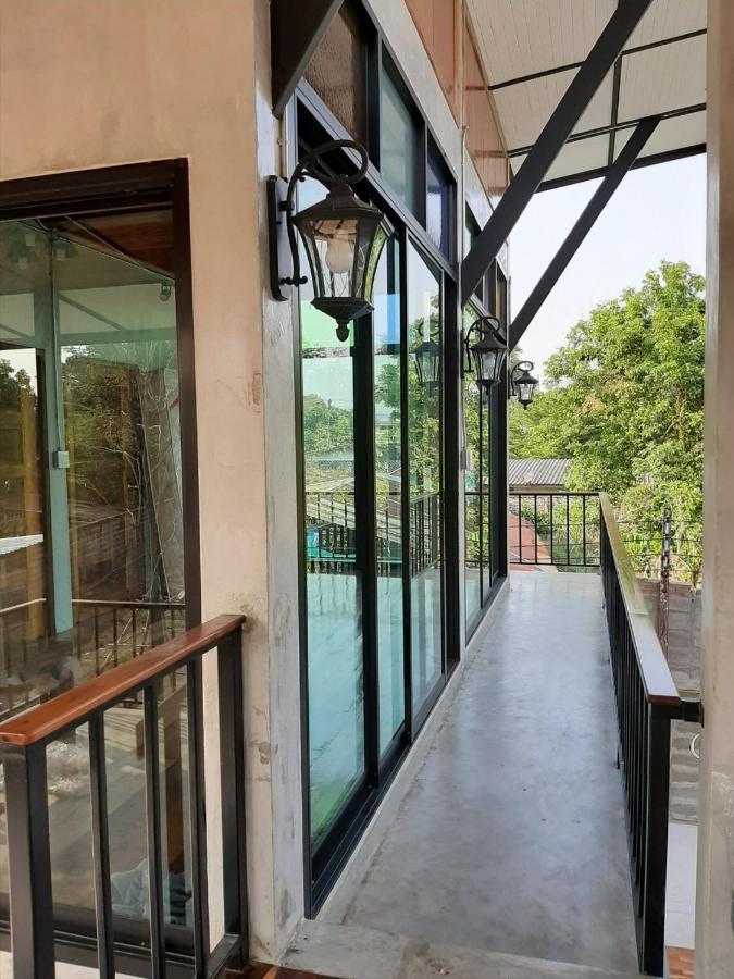 يوثاي ثاني Baan Rabiangdao Uthaithani المظهر الخارجي الصورة